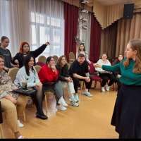 Без слов, но с эмоциями: ученики и учителя определили лучшего в финале «Крокодила»