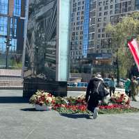 "Возложение в честь героев"